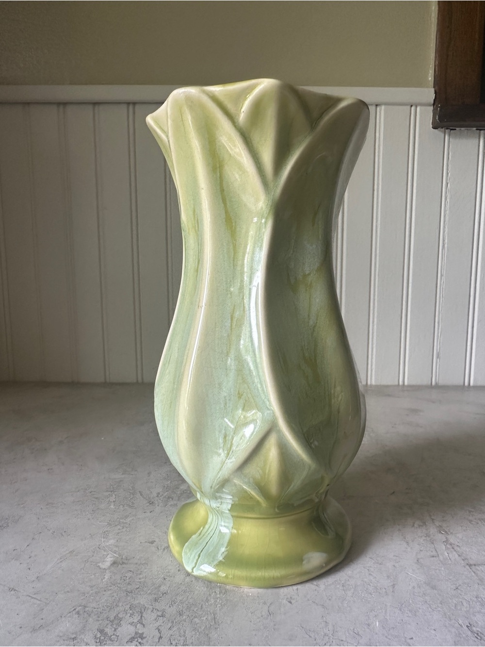 Brush McCoy Pottery Lotus Leaf Tulip Vase 8.5” Green 595 Art Deco Vintage 1940’s